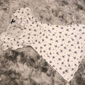 Forever 21 Floral mini dress Nwt